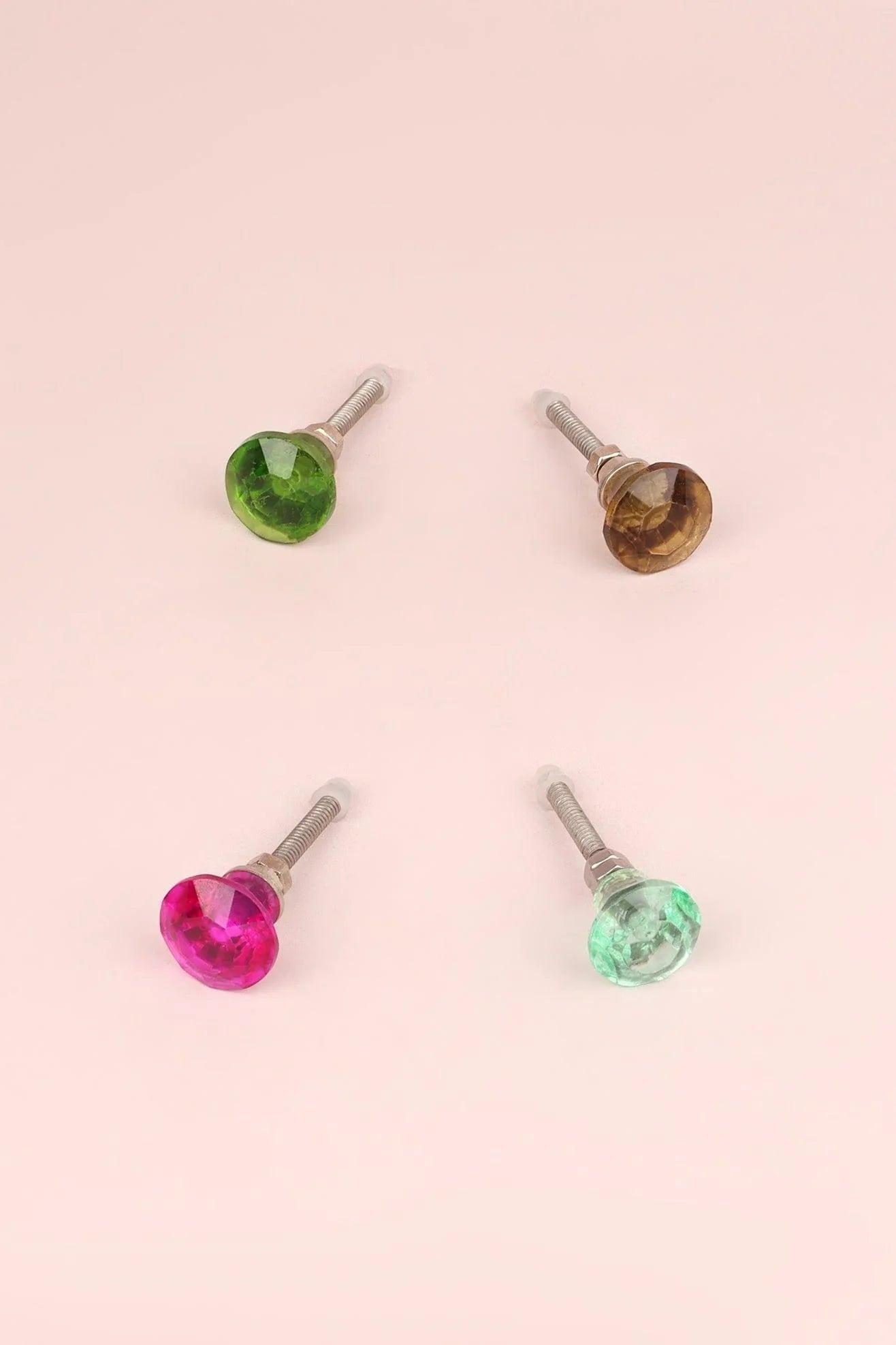 Handgefertigter Schranktürgriff aus farbigem facettiertem Kristallglas (22 mm)