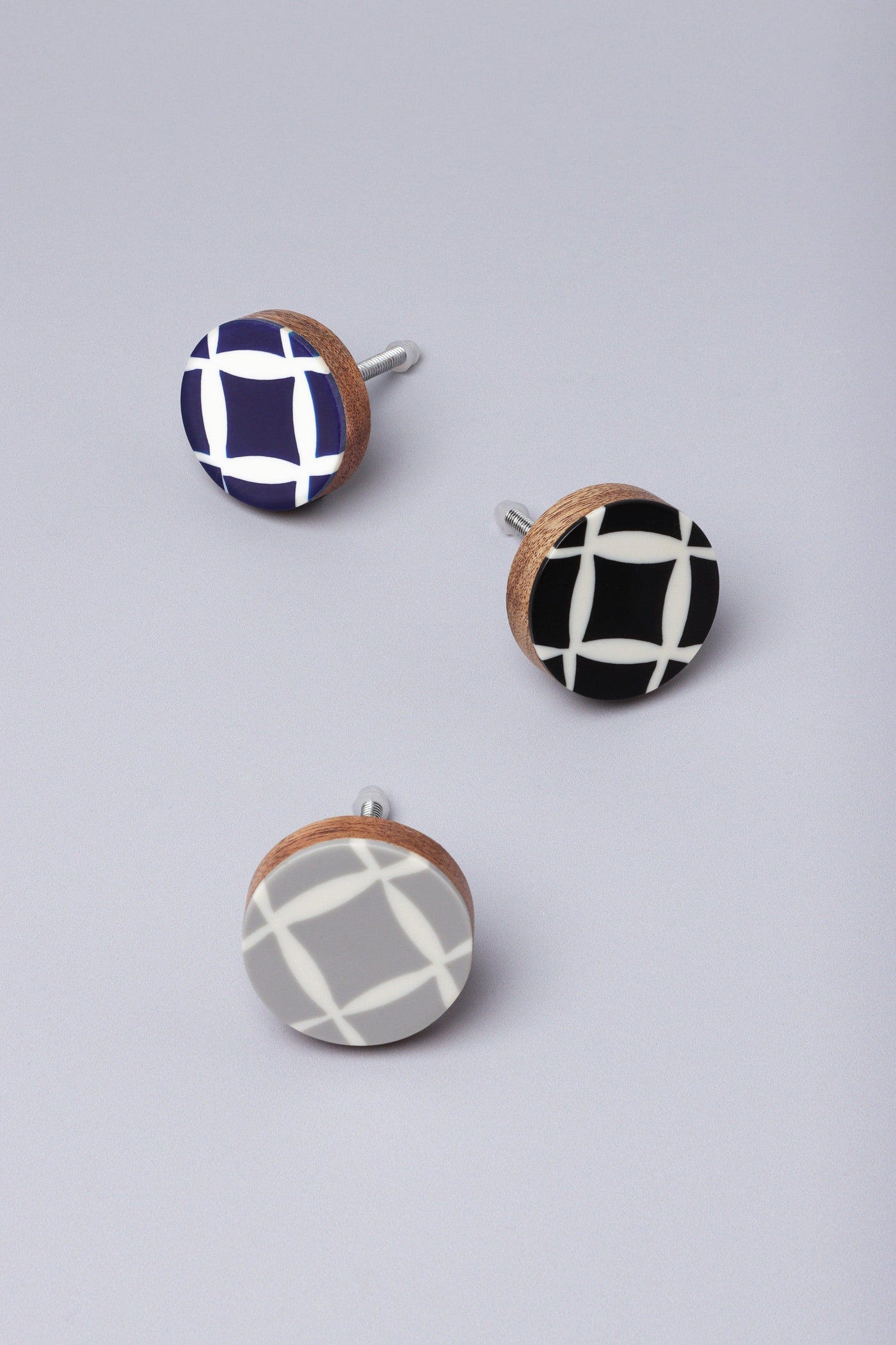 Gdecorstore Door Knobs & Handles Dizzy Chequered Resin And Wood Handles Knobs