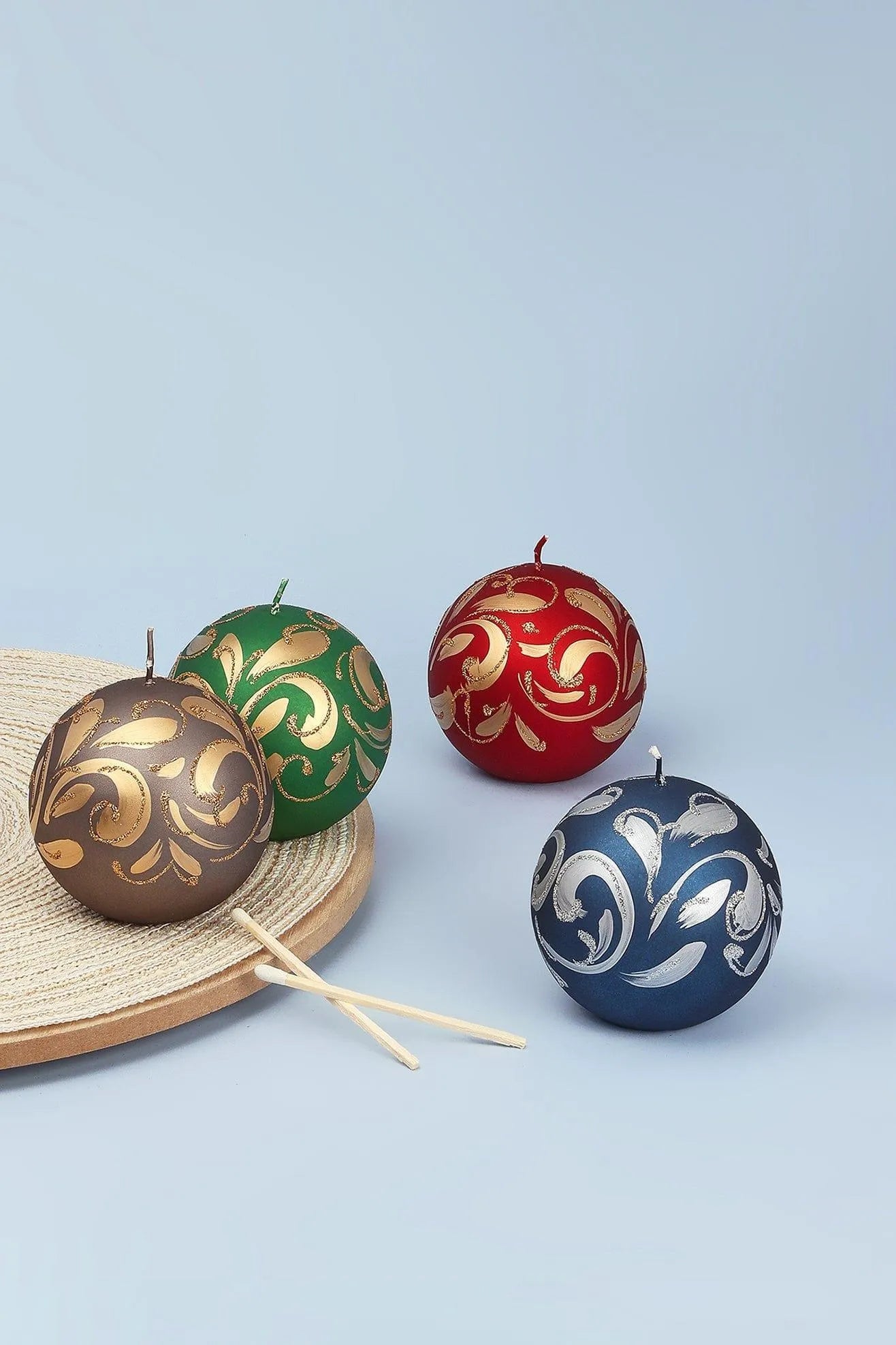 Florentino Ornamental Ball Candle in Matte with Gold or Silver