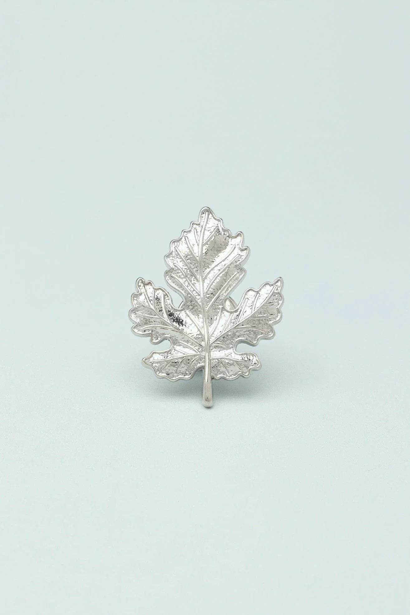 Golden Memories Maple Leaf Cabinet Pull Handle — close-up view, G Decor