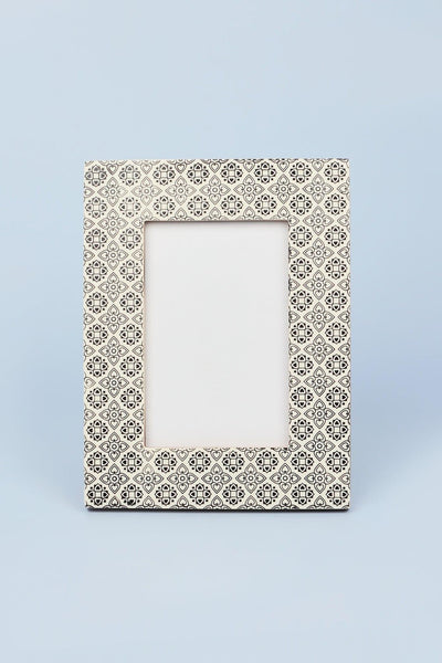 G Decor Picture frames Grey Flower Pattern Stylish Photo Frames