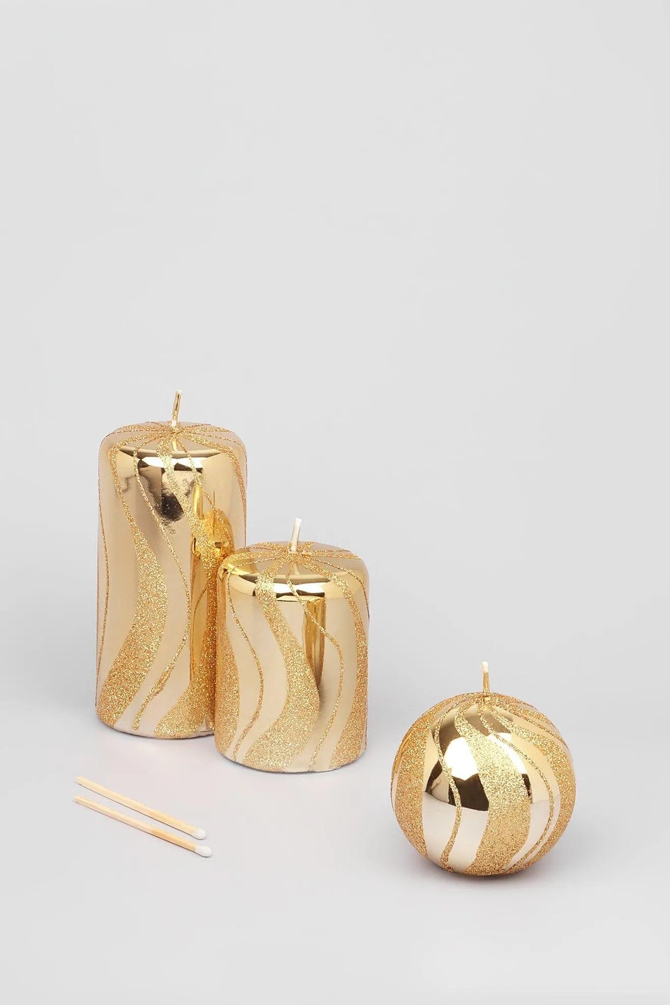 Mirror Glass Pillar and Ball Candles in Gold Spiral Glitter