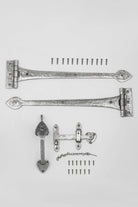 18″ Pair of Gothic Tee Hinges with Thumb Door Latch in Pewter Finish — G Decor