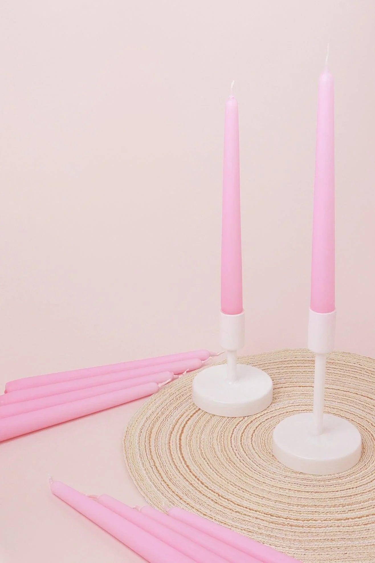 Packung mit 10 oder 20 rosa Tafelkerzen