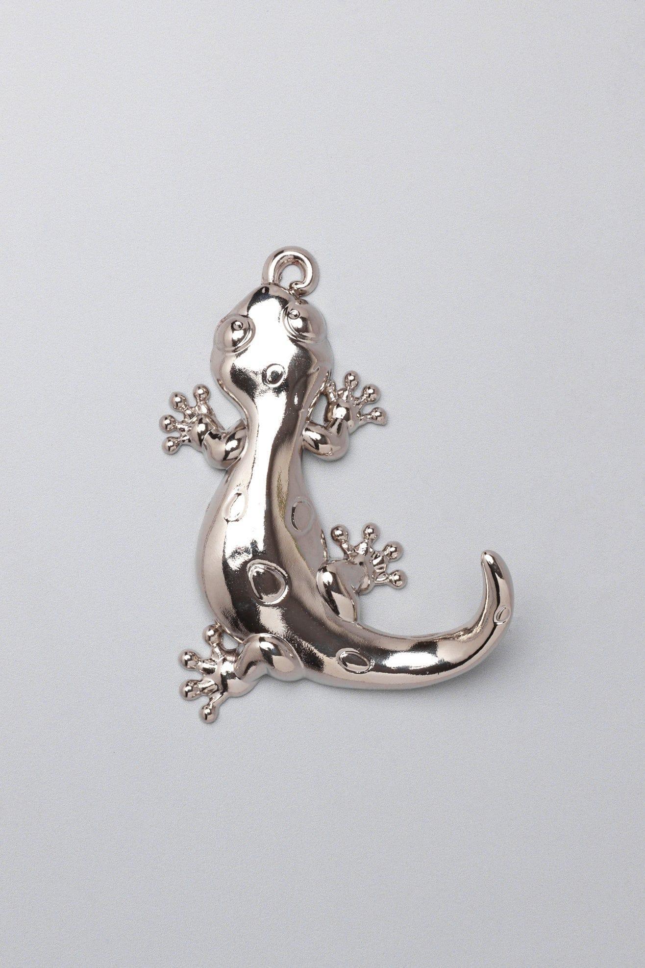 Set of 2 Lizard Silver Wall Hooks Sculpted Animal Design for Coats, Towels & Accessories - G Decor