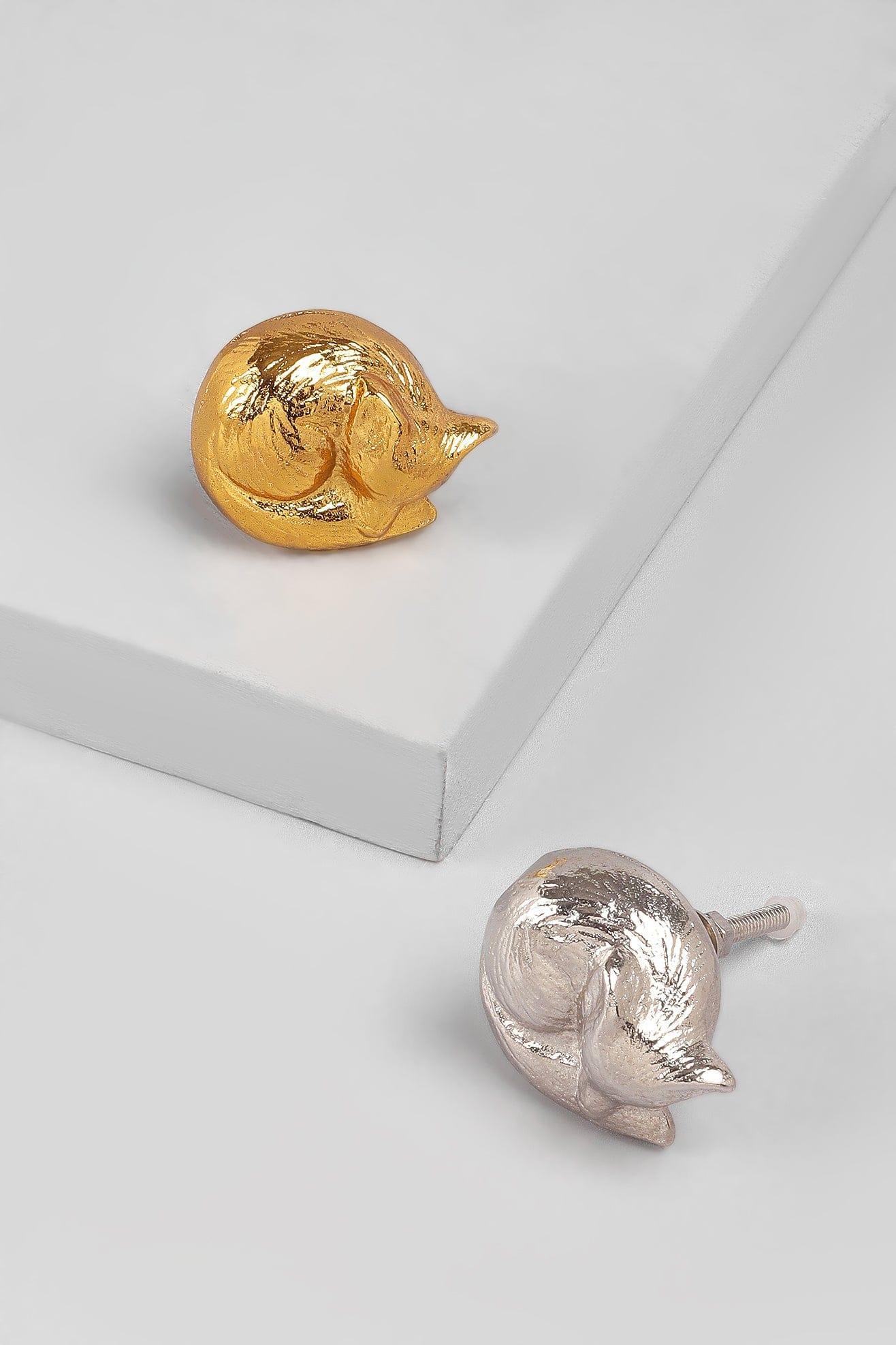 Snuggly Sleeping Fox Brass Jewellery Knob - G Decor