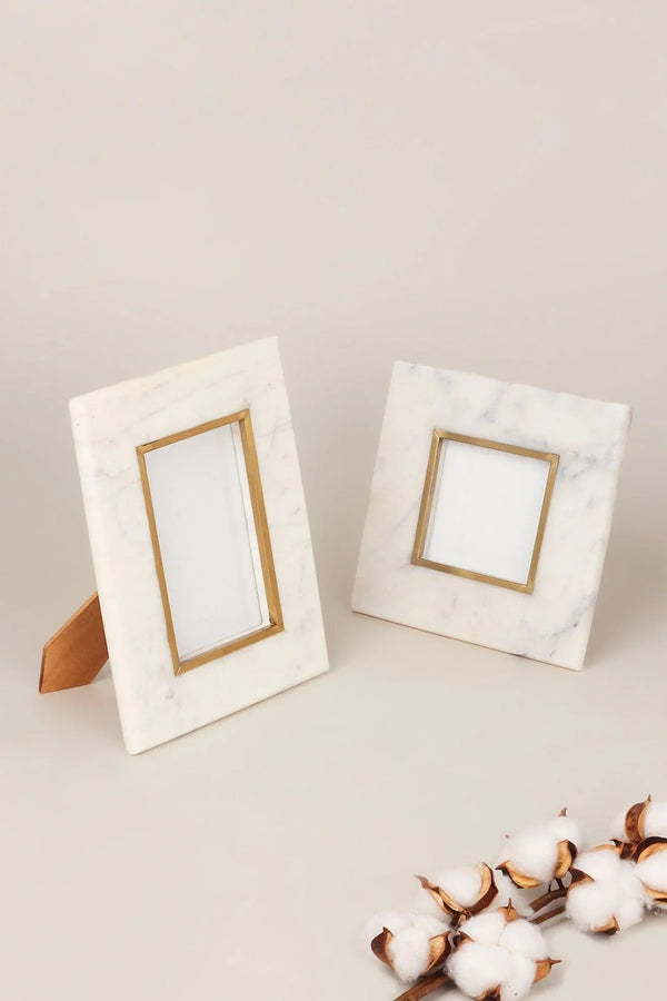 Soléa Dorada White Marble and Brass Photo Frame