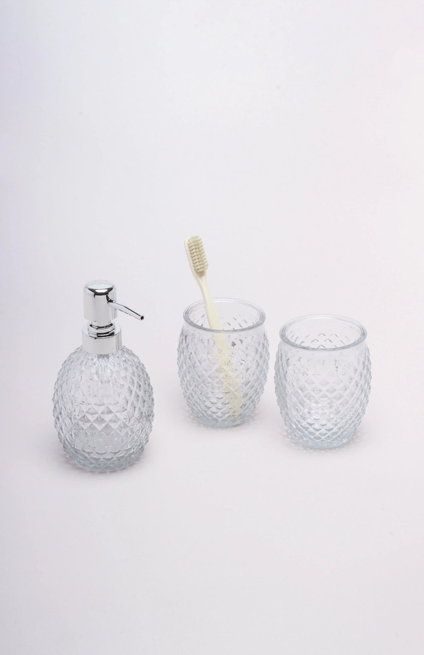 Dreiteiliges Badezimmer-Set „Florence Diamond“ aus klarem Glas