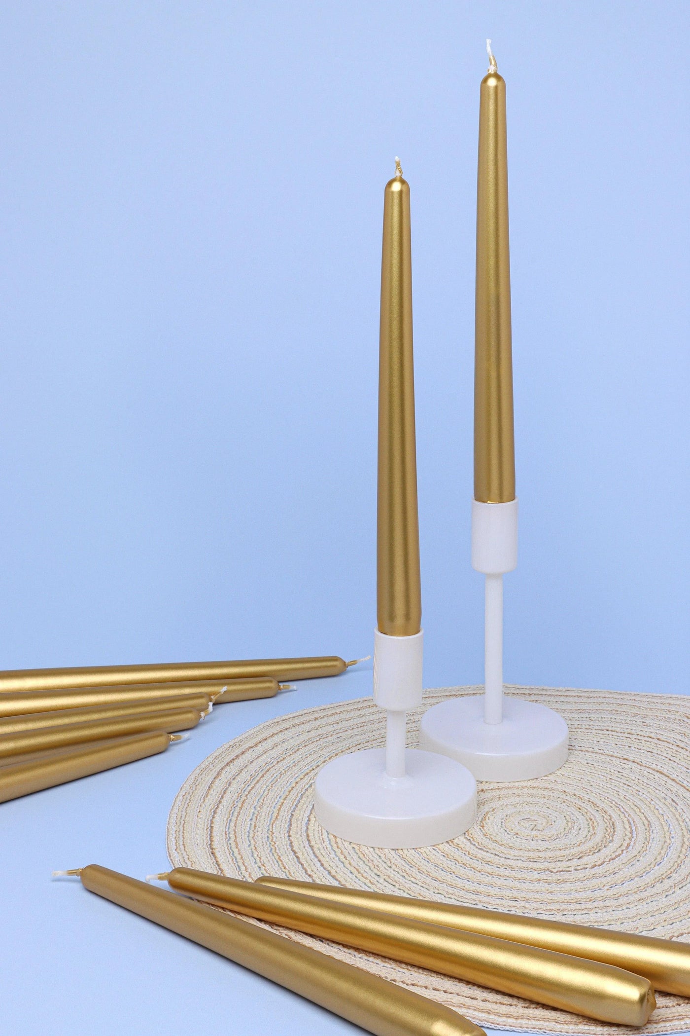 Packung mit 10 oder 20 Coraline Tall Shimmer Candlesticks Gold Dinner Candles